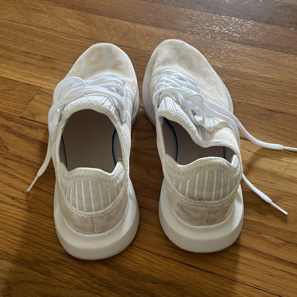 ADIDAS SWIFT RUN SHOES - Picture 3 of 4